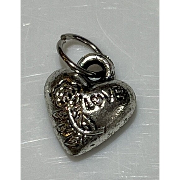 Lot Of 4 Fashion Jewelry Charms Hearts Gemini Nautical - Picture 4 of 15